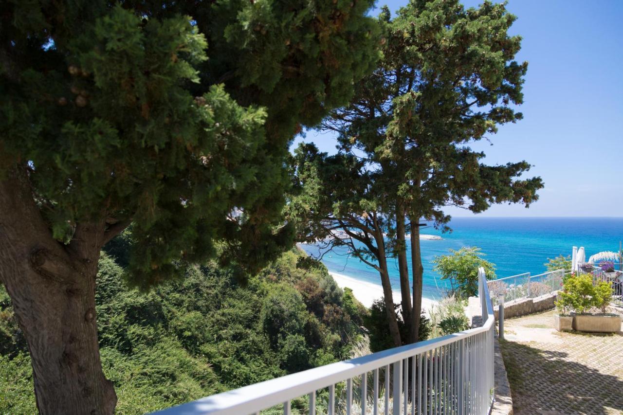 Borgo Degli Dei - Affittacamere Poseidone 파르겔리아 외부 사진