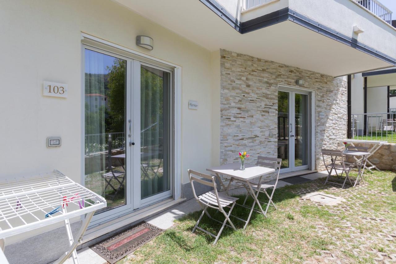 Borgo Degli Dei - Affittacamere Poseidone 파르겔리아 외부 사진